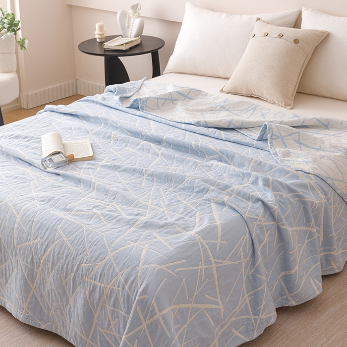 91家纺网 家纺一手货源 找家纺  2026新款全棉纯棉水洗柔绉三层纱布毛巾被 流星-蓝