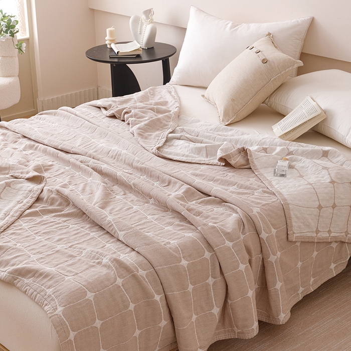 91家纺网 家纺一手货源 找家纺  2026新款全棉纯棉水洗柔绉三层纱布毛巾被 趣想-驼