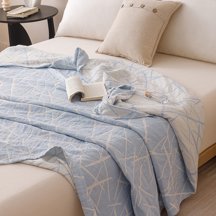 91家纺网 家纺一手货源 找家纺  2026新款全棉纯棉水洗柔绉三层纱布毛巾被 流星-蓝