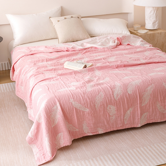 91家纺网 家纺一手货源 找家纺  2026新款全棉纯棉水洗柔绉三层纱布毛巾被 夏梦-粉