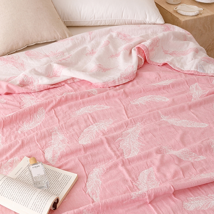 91家纺网 家纺一手货源 找家纺  2026新款全棉纯棉水洗柔绉三层纱布毛巾被 夏梦-粉