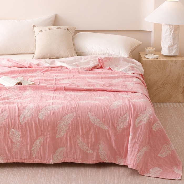 91家纺网 家纺一手货源 找家纺  2026新款全棉纯棉水洗柔绉三层纱布毛巾被 夏梦-粉