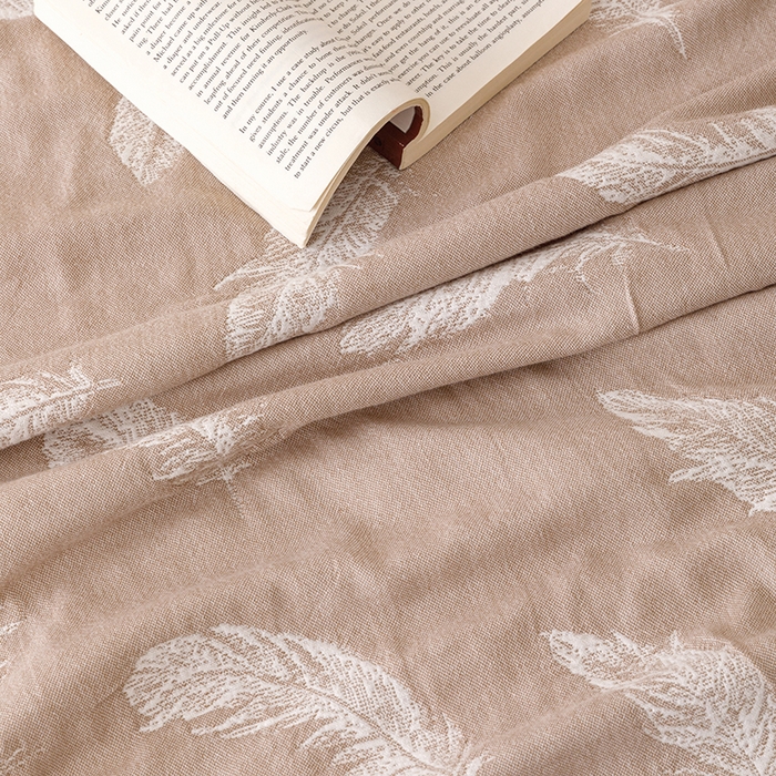 91家纺网 家纺一手货源 找家纺  2026新款全棉纯棉水洗柔绉三层纱布毛巾被 夏梦-驼