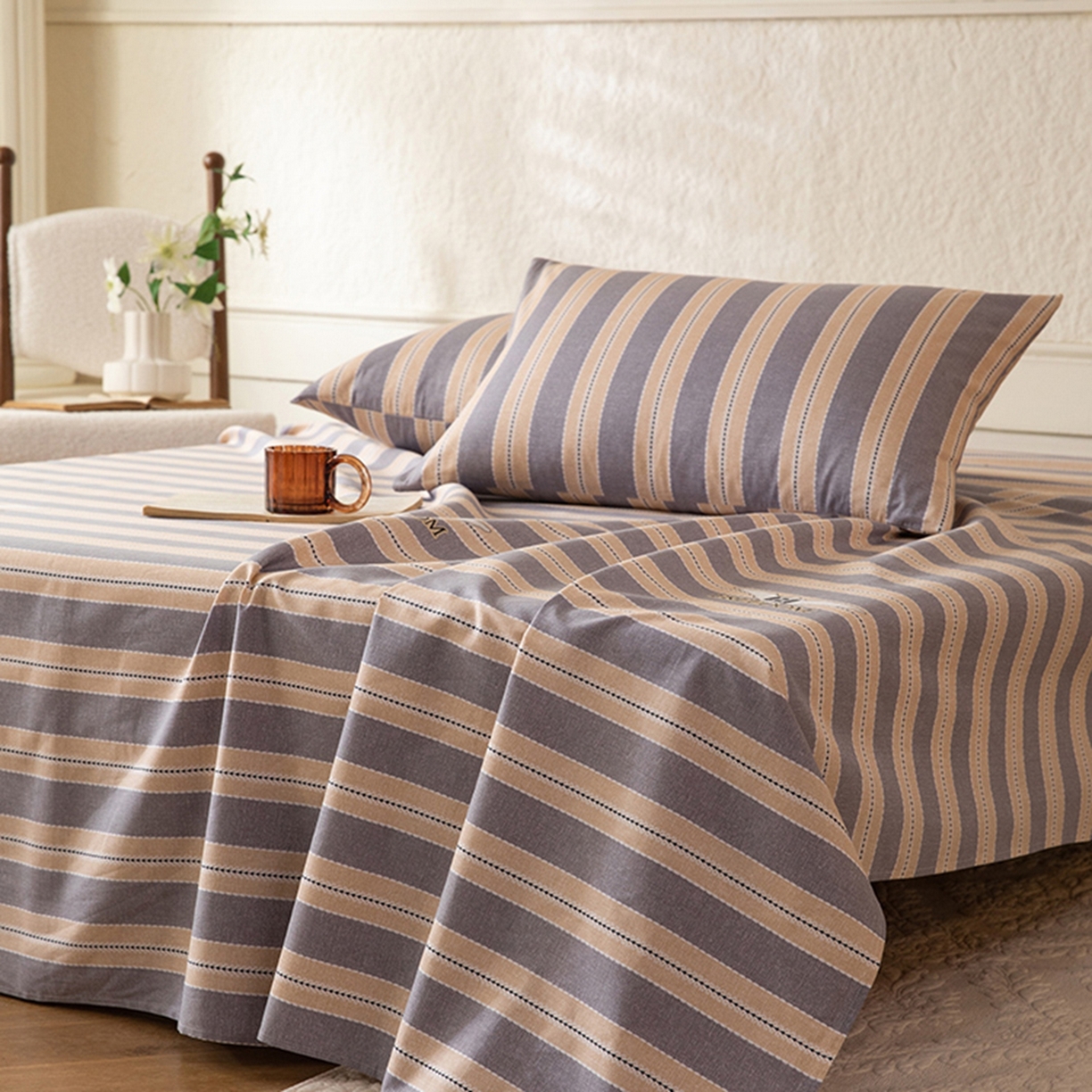 91家纺网 家纺一手货源 找家纺 八十八家纺 2026新款无印风全棉纯棉斜纹条格单床单床单单件单品床单 木冬