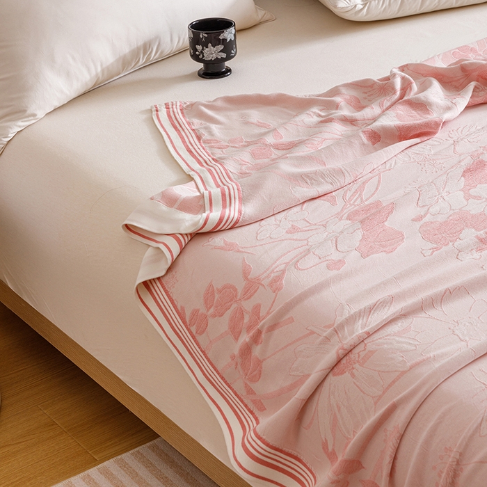 91家纺网 家纺一手货源 找家纺 朴尔家纺-毛巾被 2026新款柔滑竹纤维双层纱布冷感毯毛巾被 浅花漫-粉