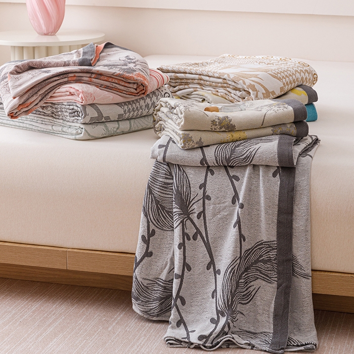 91家纺网 家纺一手货源 找家纺 朴尔家纺-毛巾被 2026新款柔滑竹纤维双层纱布冷感毯毛巾被 组合图仅供展示