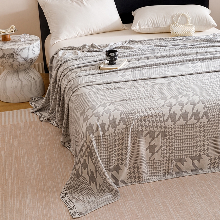 91家纺网 家纺一手货源 找家纺 朴尔家纺-毛巾被 2026新款柔滑竹纤维双层纱布冷感毯毛巾被 千鸟风情-灰