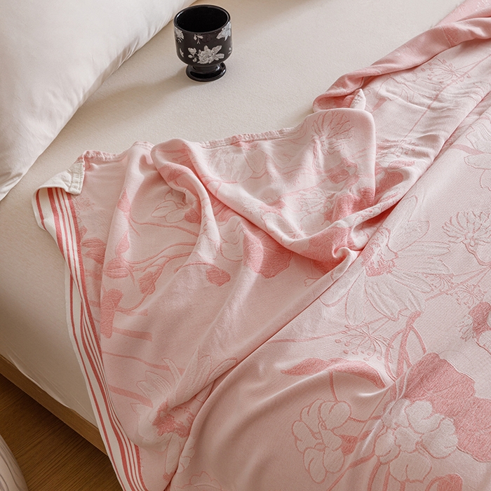 91家纺网 家纺一手货源 找家纺 朴尔家纺-毛巾被 2026新款柔滑竹纤维双层纱布冷感毯毛巾被 浅花漫-粉