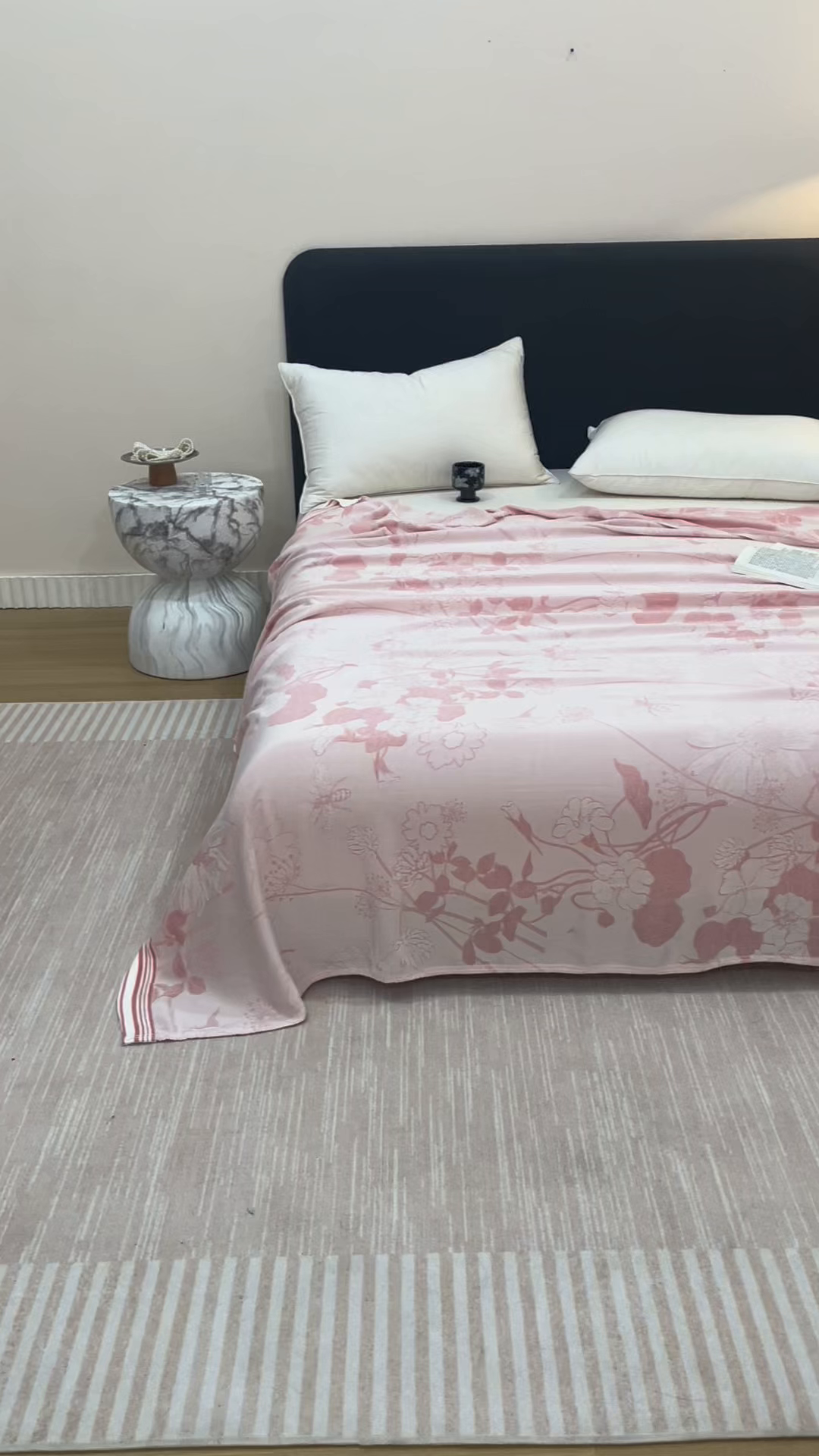 91家纺网 家纺一手货源 找家纺 朴尔家纺-毛巾被 2026新款柔滑竹纤维双层纱布冷感毯毛巾被 浅花漫-粉