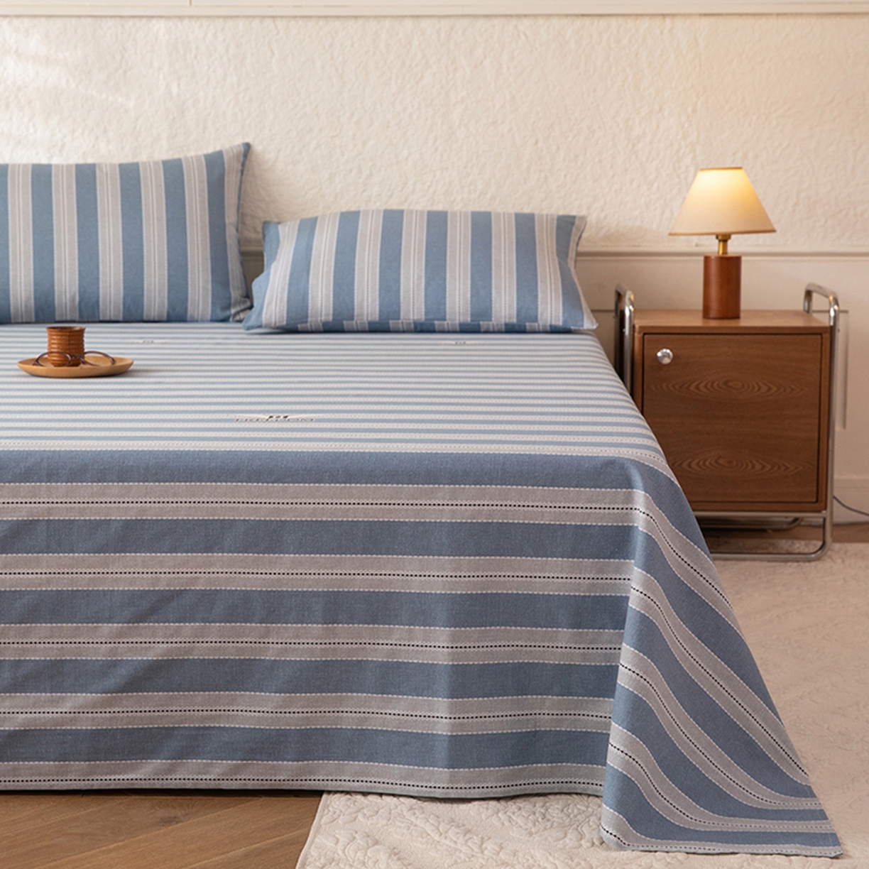 91家纺网 家纺一手货源 找家纺 八十八家纺 2026新款无印风全棉纯棉斜纹条格单床单床单单件单品床单 木夏