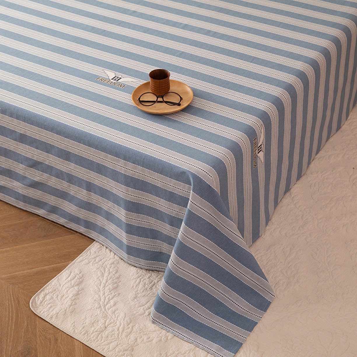 91家纺网 家纺一手货源 找家纺 八十八家纺 2026新款无印风全棉纯棉斜纹条格单床单床单单件单品床单 木夏