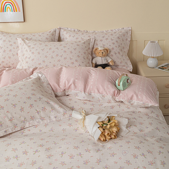 91家纺网 家纺一手货源 找家纺 爱诗诺家纺 2026新款100%全棉纯棉印花四件套【送货上门.多少都可以送】 点点曼莎-粉