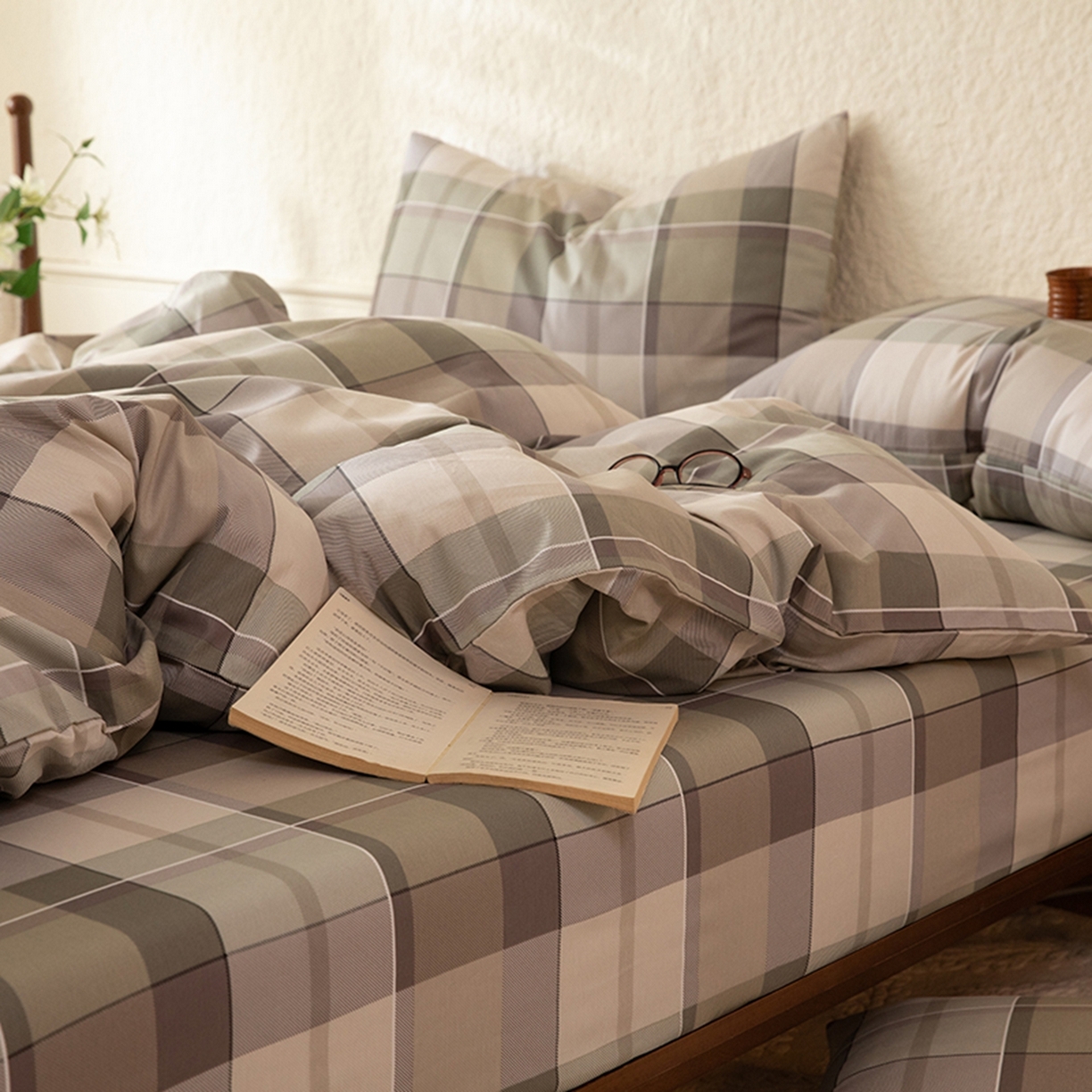 91家纺网 家纺一手货源 找家纺 八十八家纺 2026新款无印风全棉纯棉斜纹条格单被套被套单件单品被套 山茶