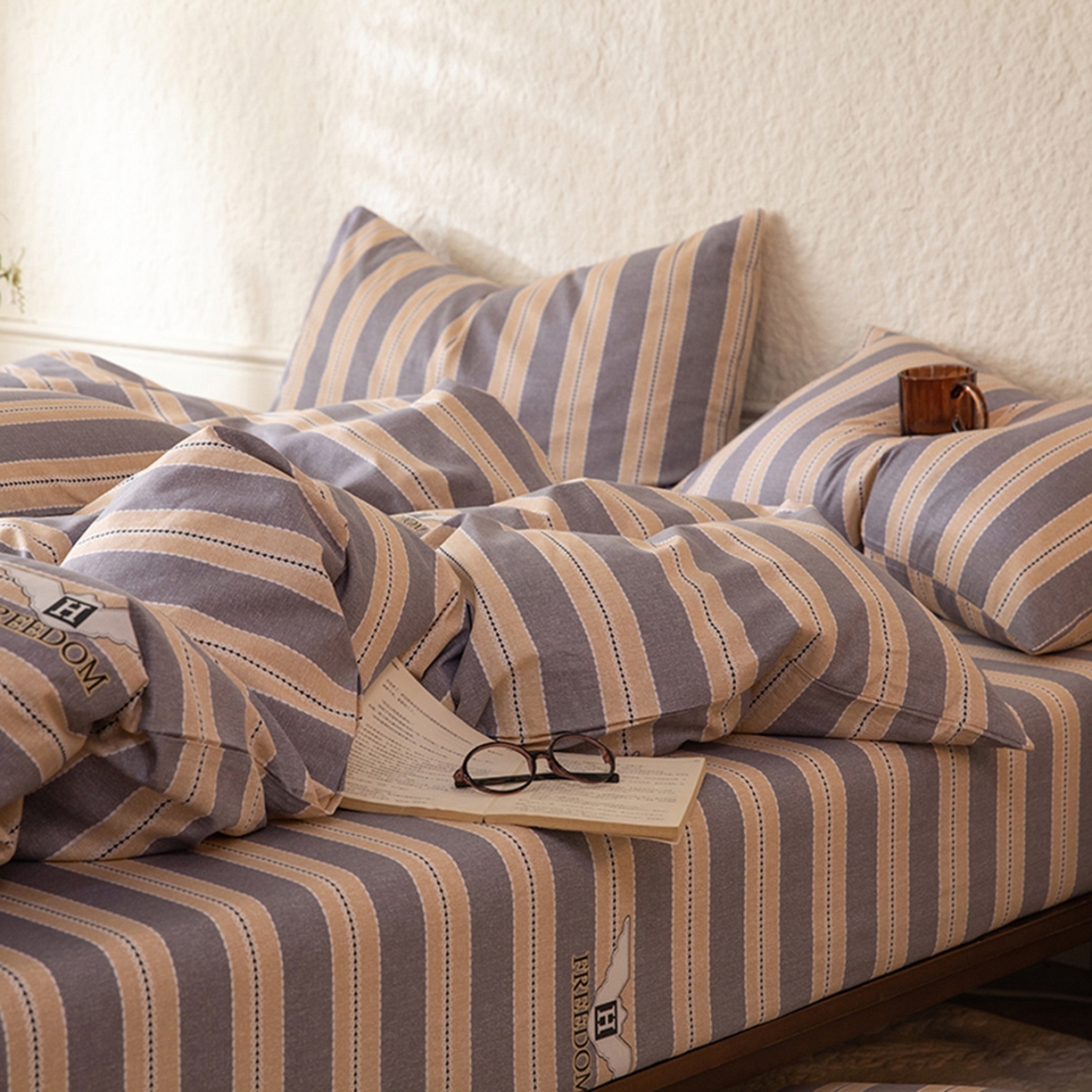 91家纺网 家纺一手货源 找家纺 八十八家纺 2026新款无印风全棉纯棉斜纹条格单被套被套单件单品被套 木冬