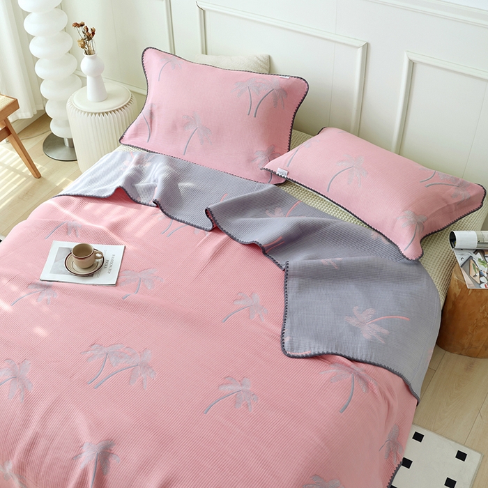 91家纺网 家纺一手货源 找家纺 朴尔家纺-毛巾被 2026新款柔绵绵风贝壳针复合工艺六层纱布毛巾被盖毯-朴尔经典款常年备货 海岛椰林-粉