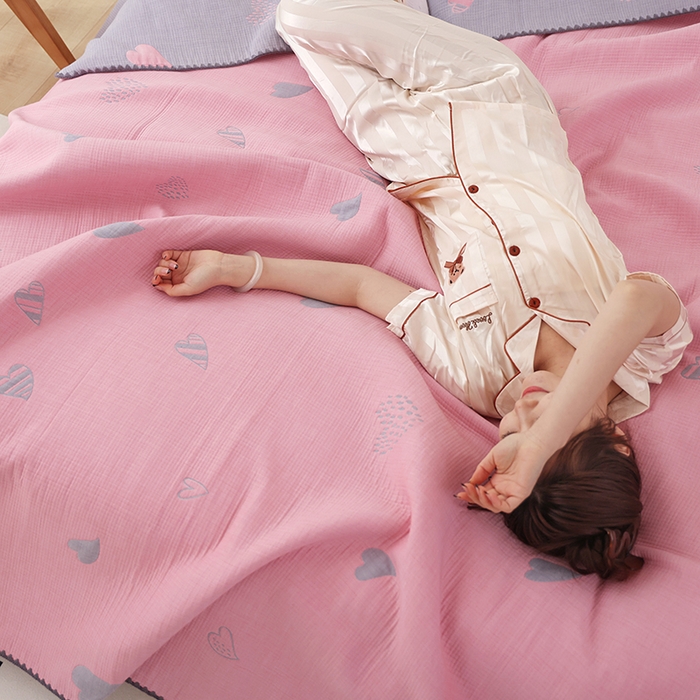 91家纺网 家纺一手货源 找家纺 朴尔家纺-毛巾被 2026新款柔绵绵风贝壳针复合工艺六层纱布毛巾被盖毯-朴尔经典款常年备货 心叶-粉