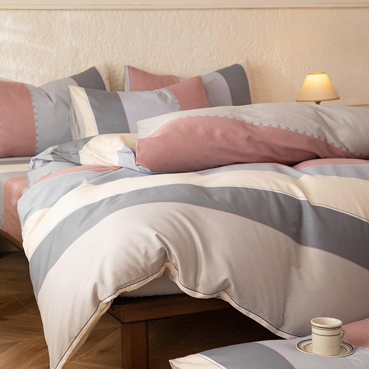 91家纺网 家纺一手货源 找家纺 八十八家纺 2026新款无印风全棉纯棉斜纹条格四件套 木本