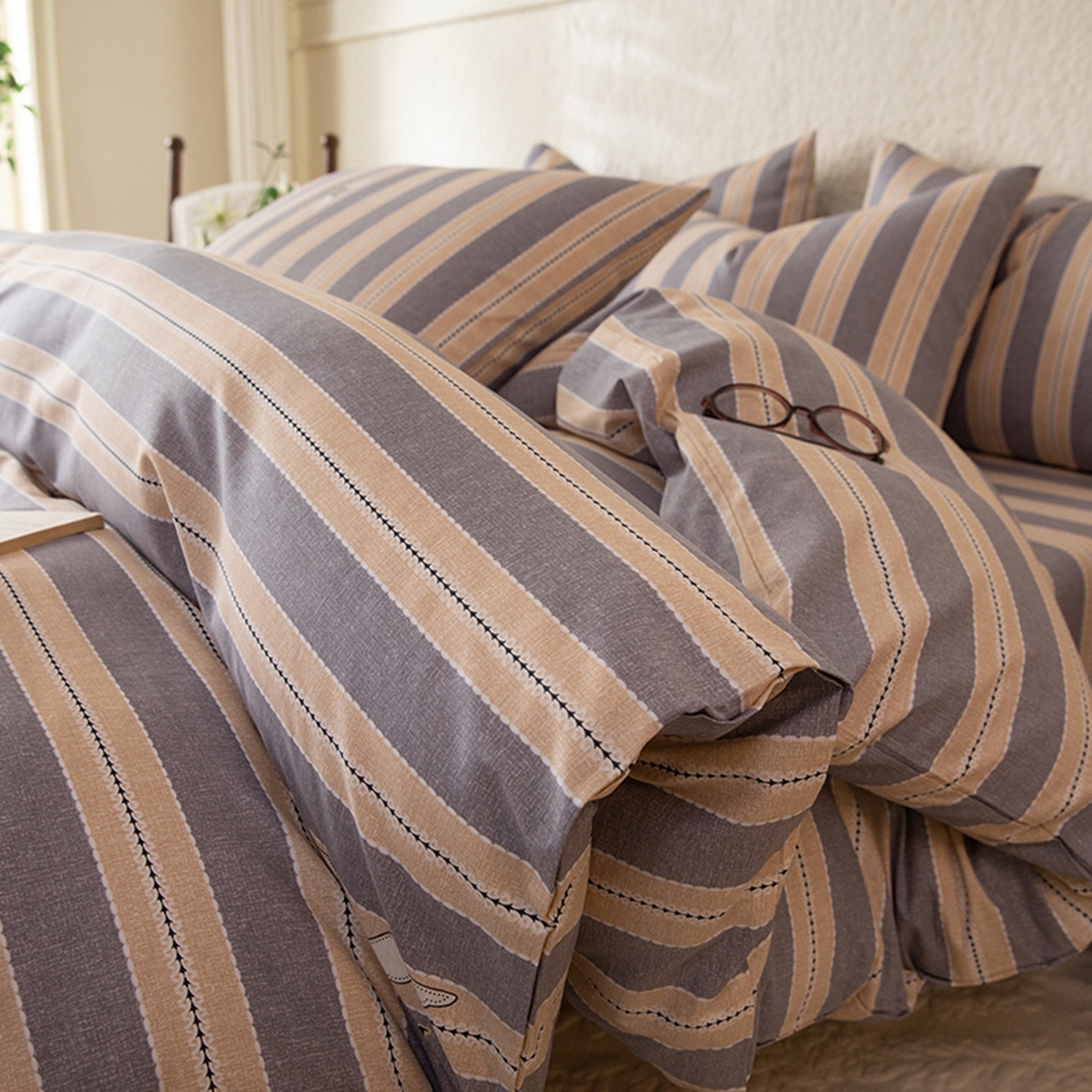 91家纺网 家纺一手货源 找家纺 （总）八十八家纺 2026新款无印风全棉纯棉斜纹条格四件套