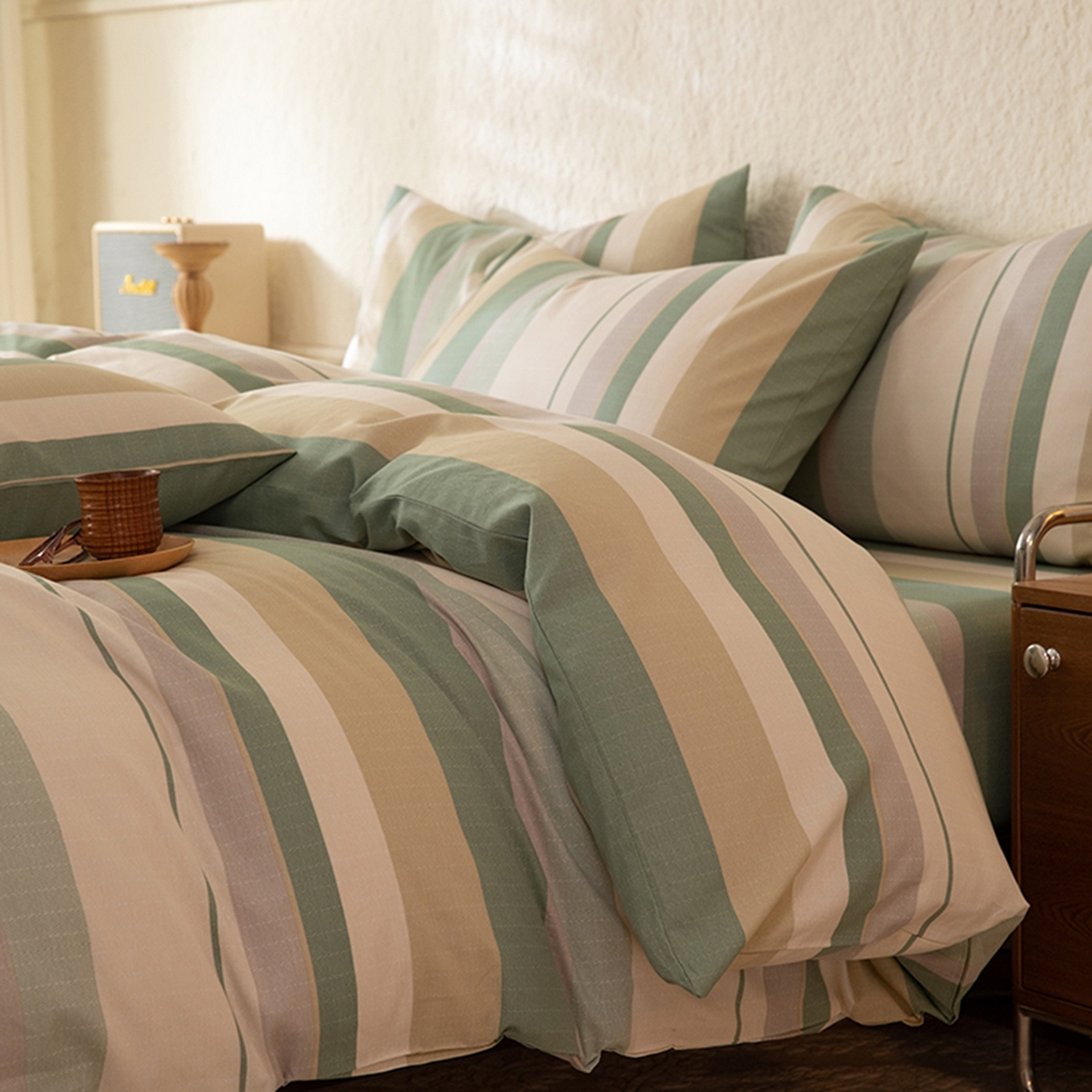 91家纺网 家纺一手货源 找家纺 八十八家纺 2026新款无印风全棉纯棉斜纹条格四件套 木春