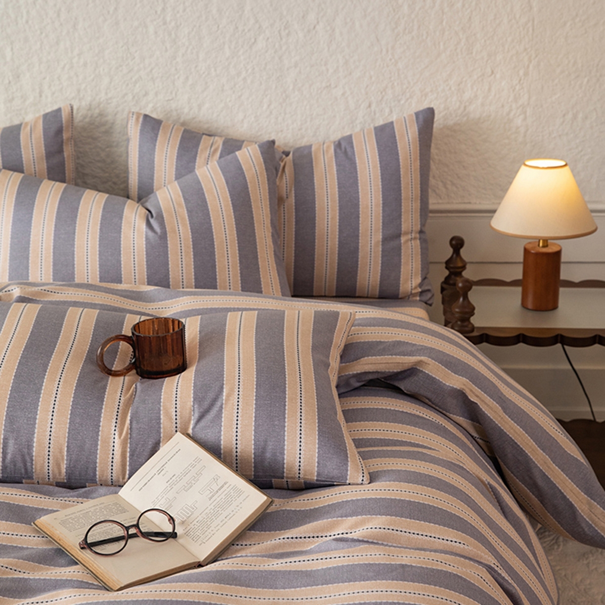 91家纺网 家纺一手货源 找家纺 八十八家纺 2026新款无印风全棉纯棉斜纹条格四件套 木冬