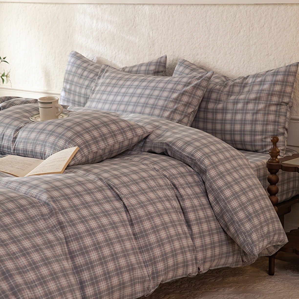 91家纺网 家纺一手货源 找家纺 八十八家纺 2026新款无印风全棉纯棉斜纹条格四件套 青曼