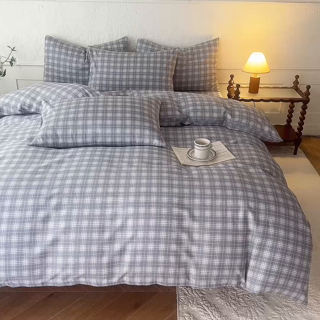 91家纺网 家纺一手货源 找家纺 八十八家纺 2026新款无印风全棉纯棉斜纹条格四件套 青曼