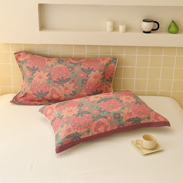 91家纺网 家纺一手货源 找家纺 朴尔家纺-毛巾被 2026新款彩棉云柔三层纱布毛巾被三件套盖毯 初恋时刻