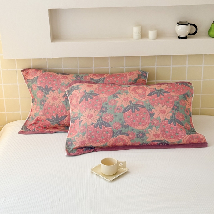 91家纺网 家纺一手货源 找家纺 朴尔家纺-毛巾被 2026新款彩棉云柔三层纱布毛巾被三件套盖毯 初恋时刻