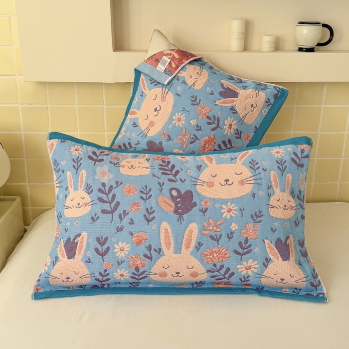 91家纺网 家纺一手货源 找家纺 朴尔家纺-毛巾被 2026新款彩棉云柔三层纱布毛巾被三件套盖毯 安妮花园