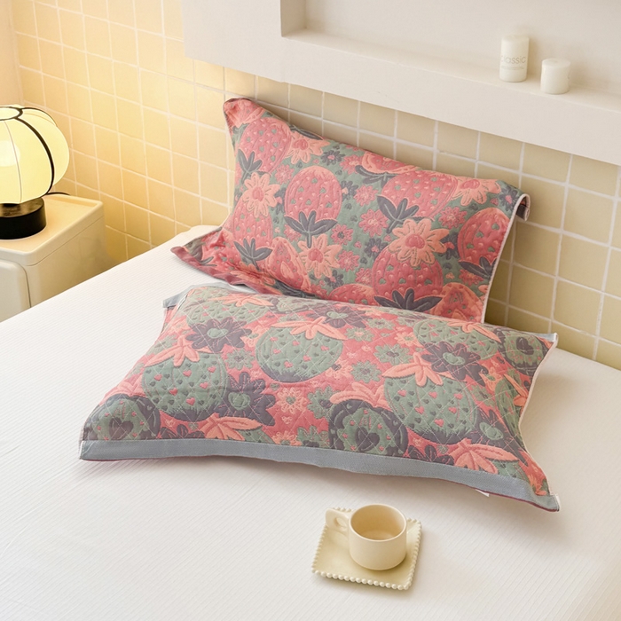 91家纺网 家纺一手货源 找家纺 朴尔家纺-毛巾被 2026新款彩棉云柔三层纱布毛巾被三件套盖毯 初恋时刻