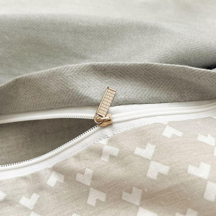 91家纺网 家纺一手货源 找家纺 爱诗诺家纺 2026新款100%全棉纯棉单枕套枕套单件单品枕套【送货上门.多少都可以送】 安逸时光灰