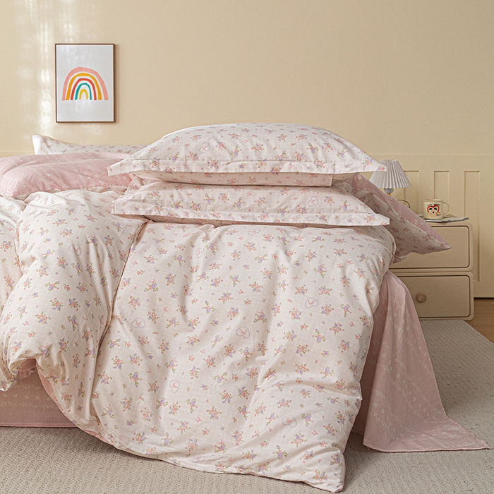 91家纺网 家纺一手货源 找家纺 爱诗诺家纺 2026新款100%全棉纯棉单枕套枕套单件单品枕套【送货上门.多少都可以送】 点点曼莎-粉