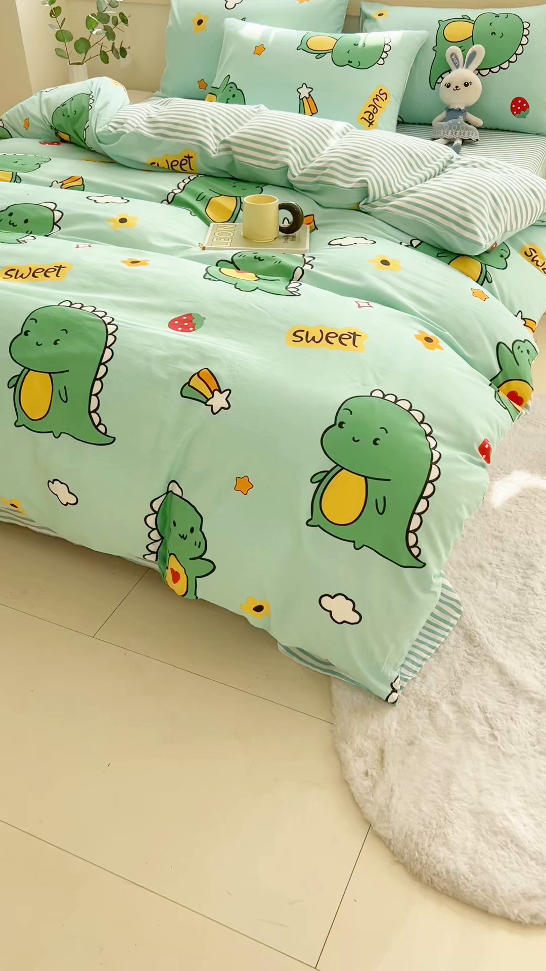 91家纺网 家纺一手货源 找家纺 爱诗诺家纺 2026新款100%全棉纯棉单被套被套单件单品被套【送货上门.多少都可以送】 恐龙告白绿