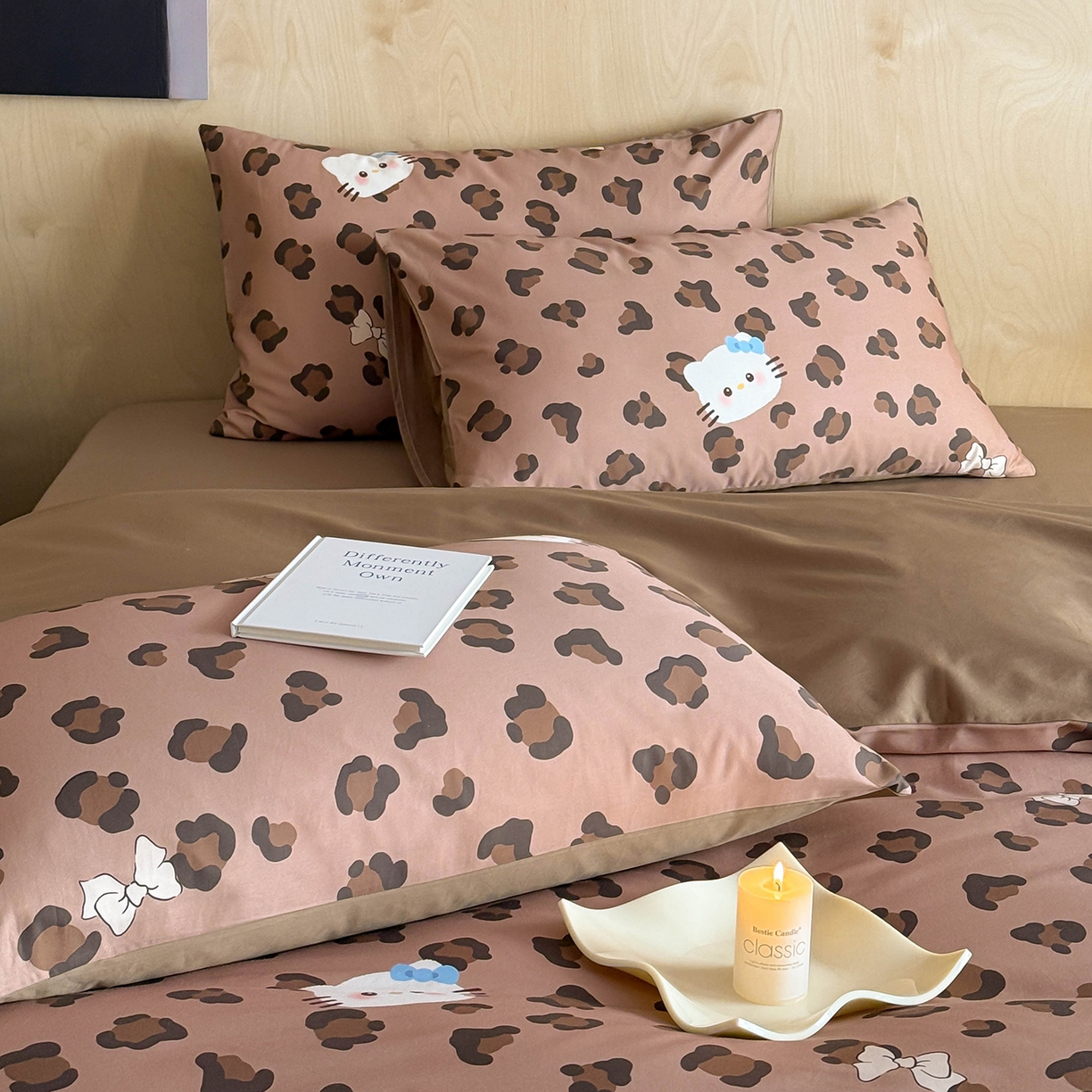 91家纺网 家纺一手货源 找家纺 典曼家纺 2026新款纯棉四件套高级100Pro全棉贡缎卡通四件套 奥利奥-咖