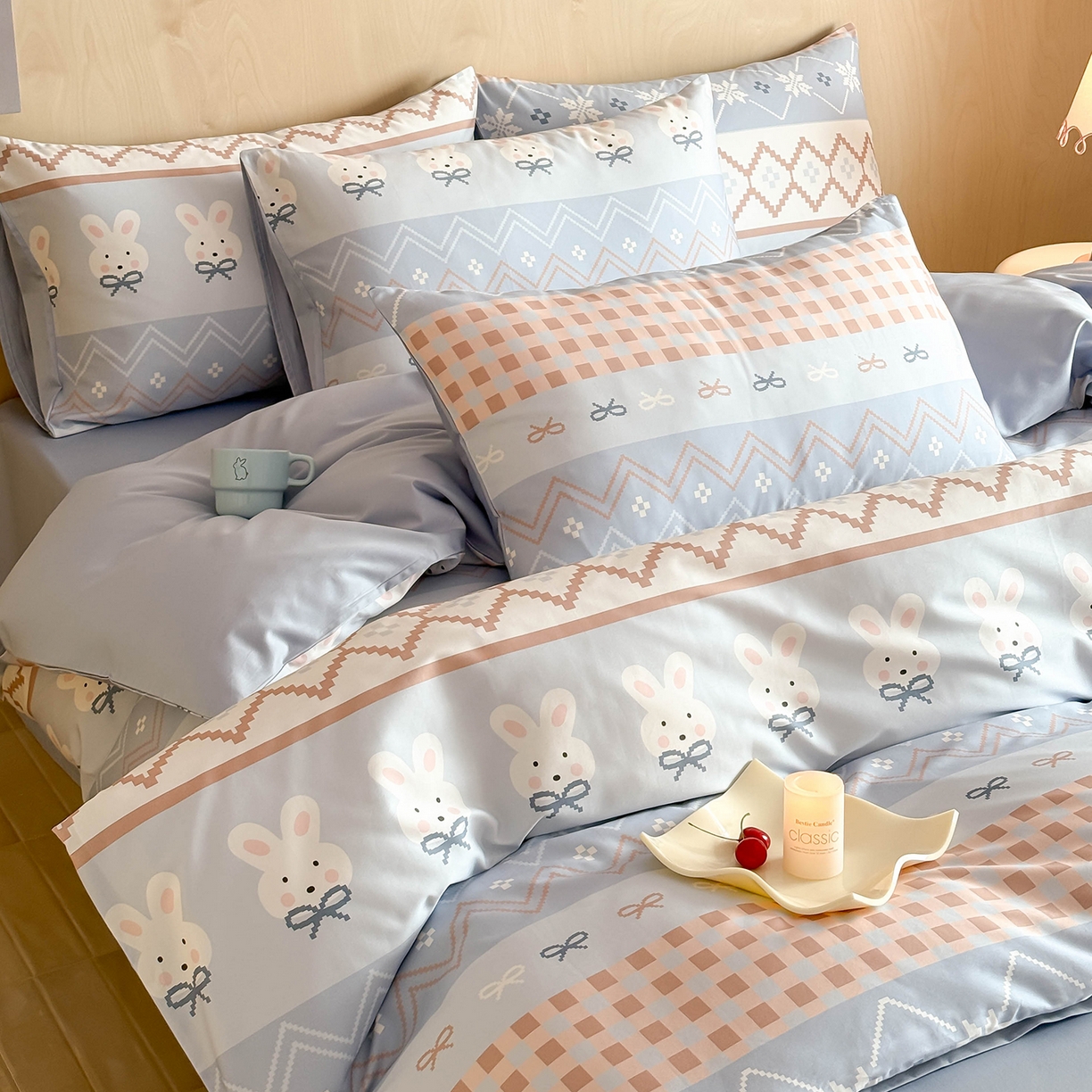 91家纺网 家纺一手货源 找家纺 典曼家纺 2026新款纯棉四件套高级100Pro全棉贡缎卡通四件套 花仙兔