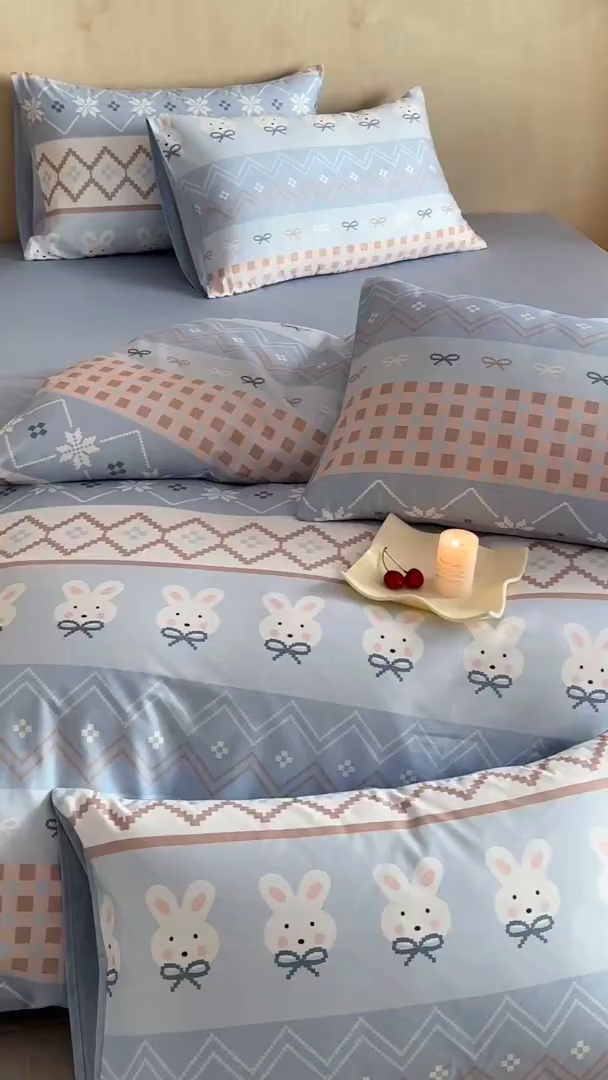 91家纺网 家纺一手货源 找家纺 典曼家纺 2026新款纯棉四件套高级100Pro全棉贡缎卡通四件套 花仙兔