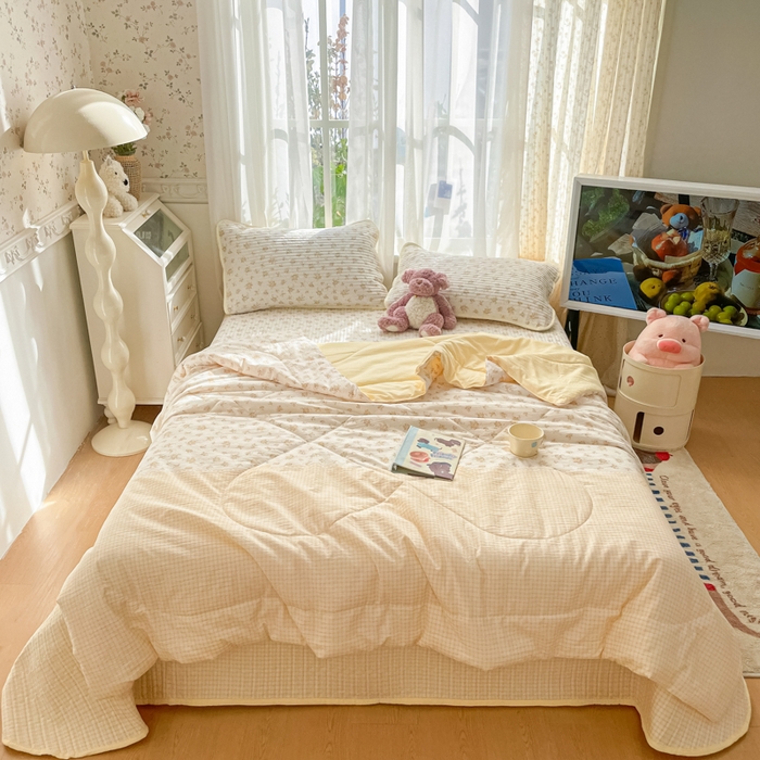 91家纺网 家纺一手货源 找家纺 老帅的工厂店 2026新款A类云感双层纱7A抗菌床盖夏被四件套系列 暖花