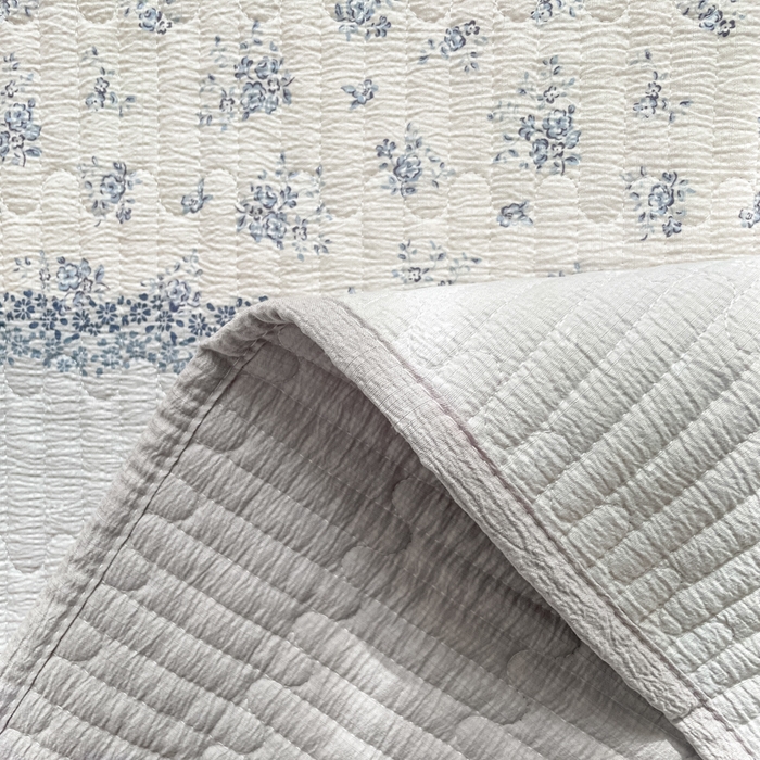 91家纺网 家纺一手货源 找家纺 老帅的工厂店 2026新款A类云感双层纱7A抗菌床盖夏被四件套系列 海盐花田