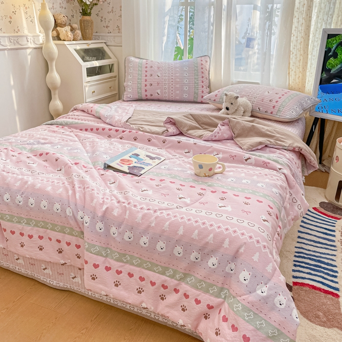 91家纺网 家纺一手货源 找家纺 老帅的工厂店 2026新款A类云感双层纱7A抗菌床盖夏被四件套系列 小狗笔记