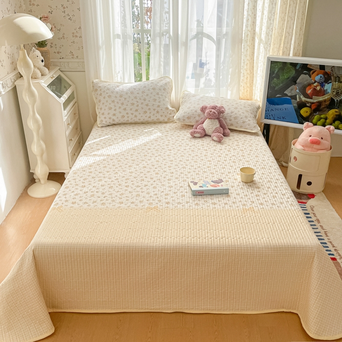 91家纺网 家纺一手货源 找家纺 老帅的工厂店 2026新款A类云感双层纱7A抗菌床盖夏被四件套系列 暖花