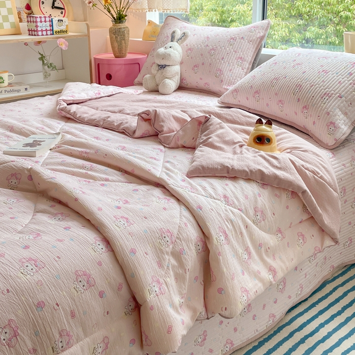 91家纺网 家纺一手货源 找家纺 老帅的工厂店 2026新款A类云感双层纱7A抗菌床盖夏被四件套系列 甜心兔