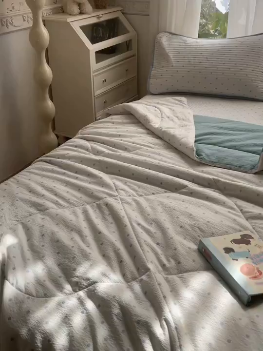 91家纺网 家纺一手货源 找家纺 老帅的工厂店 2026新款A类云感双层纱7A抗菌床盖夏被四件套系列 海盐波波