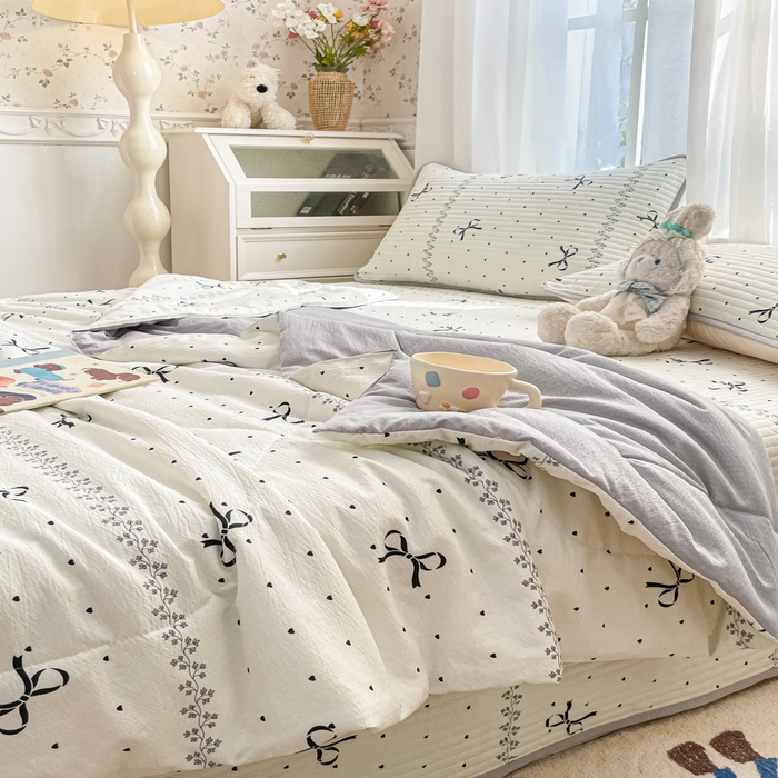 91家纺网 家纺一手货源 找家纺 老帅的工厂店 2026新款A类云感双层纱7A抗菌单品床盖系列 点点碟序