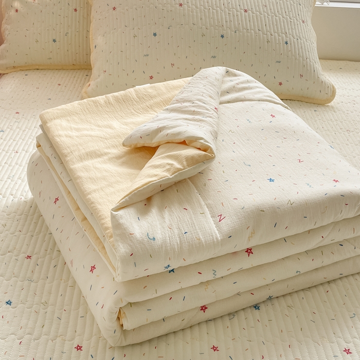 91家纺网 家纺一手货源 找家纺 老帅的工厂店 2026新款A类云感双层纱7A抗菌单品床盖系列 织梦