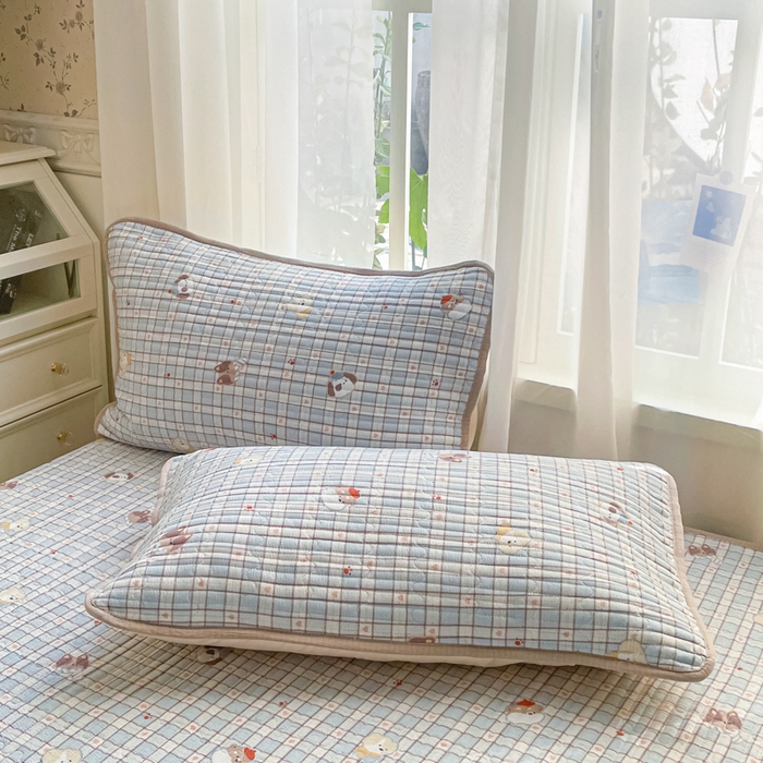 91家纺网 家纺一手货源 找家纺 老帅的工厂店 2026新款A类云感双层纱7A抗菌单品床盖系列 蓝格萌狗