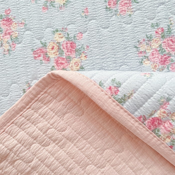 91家纺网 家纺一手货源 找家纺 老帅的工厂店 2026新款A类云感双层纱7A抗菌单品床盖系列 花漾