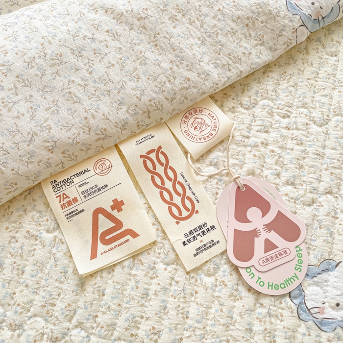 91家纺网 家纺一手货源 找家纺 老帅的工厂店 2026新款A类云感双层纱7A抗菌单品床盖系列 浅野小猫