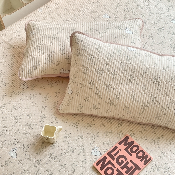 91家纺网 家纺一手货源 找家纺 老帅的工厂店 2026新款A类云感双层纱7A抗菌单品床盖系列 兔兔密语