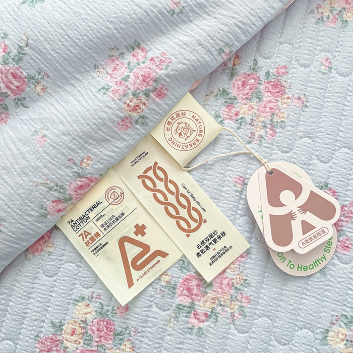 91家纺网 家纺一手货源 找家纺 老帅的工厂店 2026新款A类云感双层纱7A抗菌单品床盖系列 花漾