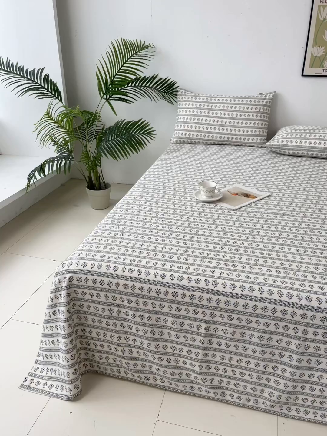 91家纺网 家纺一手货源 找家纺 首爱家纺 2026新款原棉标印花老粗布床单 蓝心